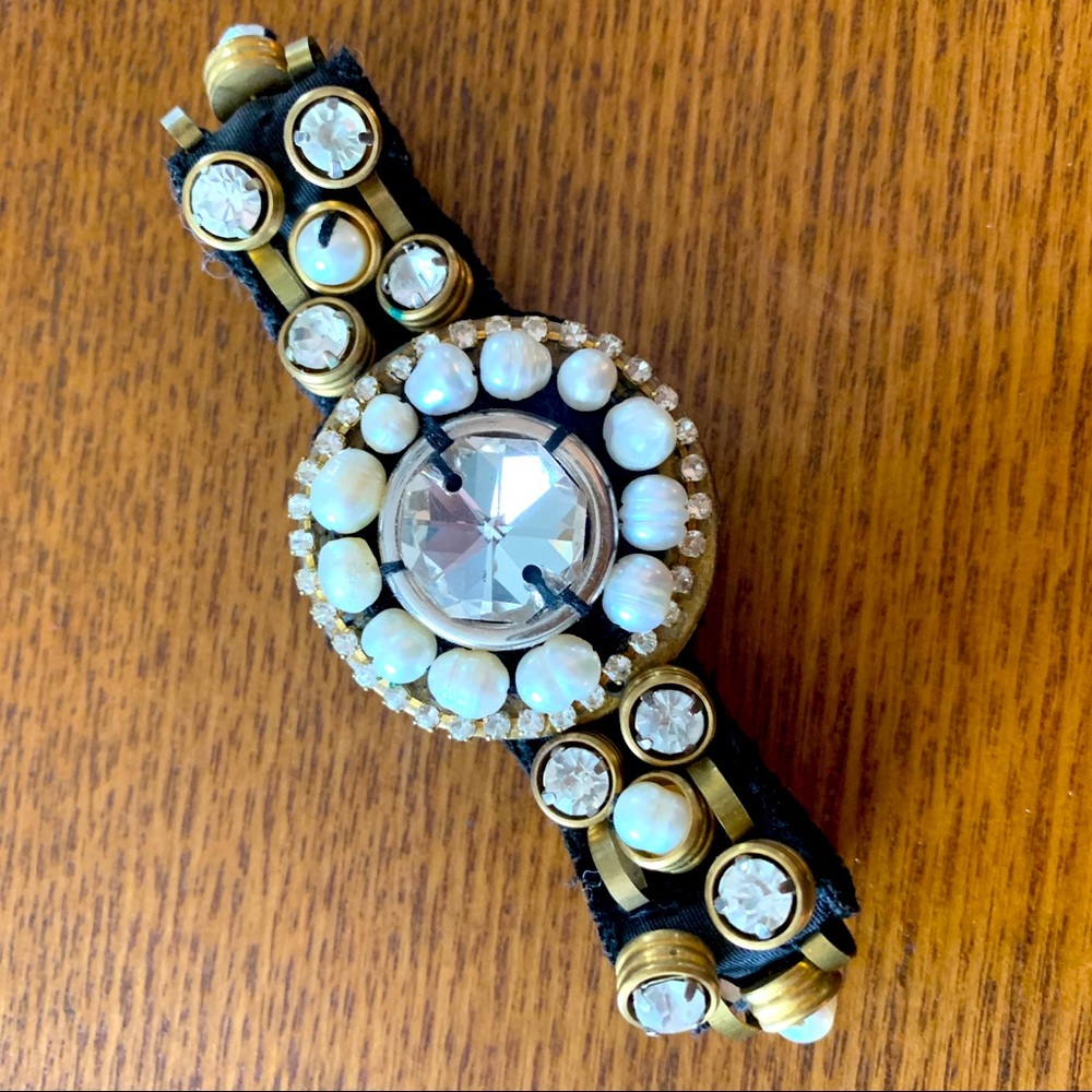 Black Fabric Gem & Pearl Look Magnetic Bracelet